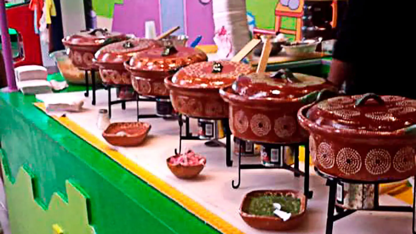 Cazuelas y salsas para cotización de taquiza